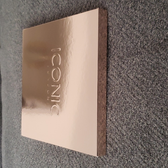 Iconic London Sunset To Sunrise Eyeshadow Palette - Picture 9 of 9